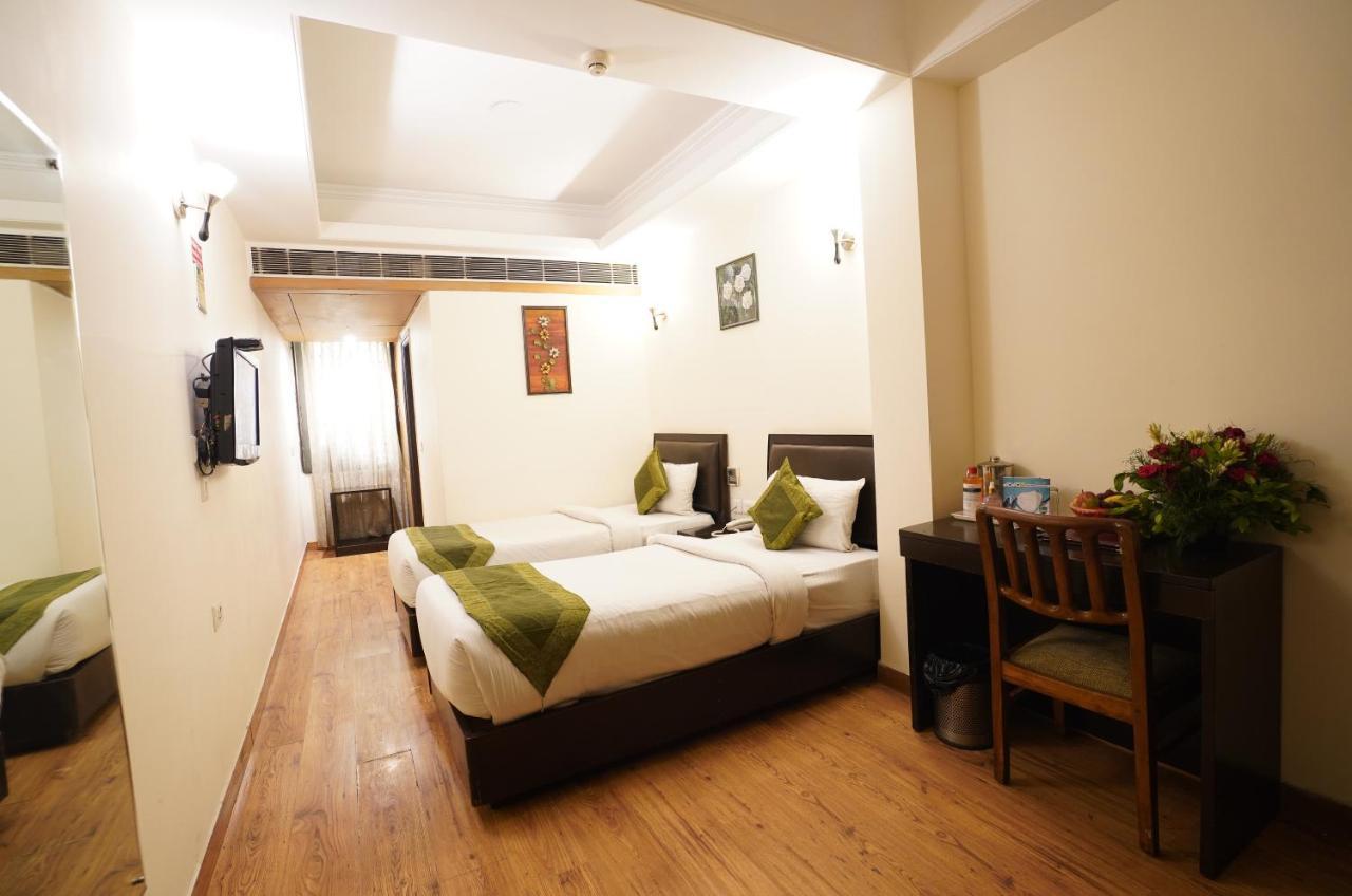 Airport Hotel Grand By Fantasia Nueva Delhi Exterior foto
