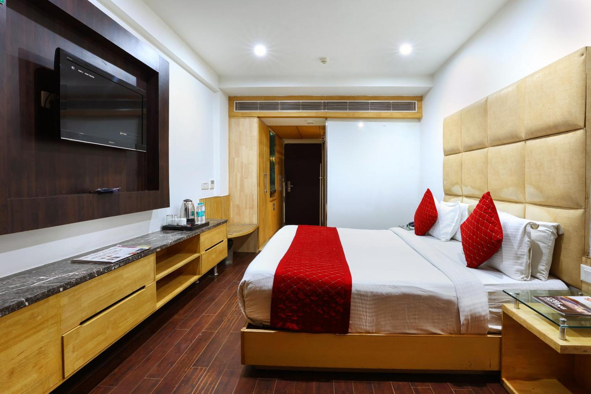 Airport Hotel Grand By Fantasia Nueva Delhi Exterior foto