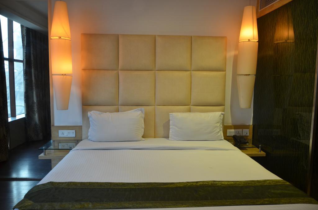 Airport Hotel Grand By Fantasia Nueva Delhi Exterior foto