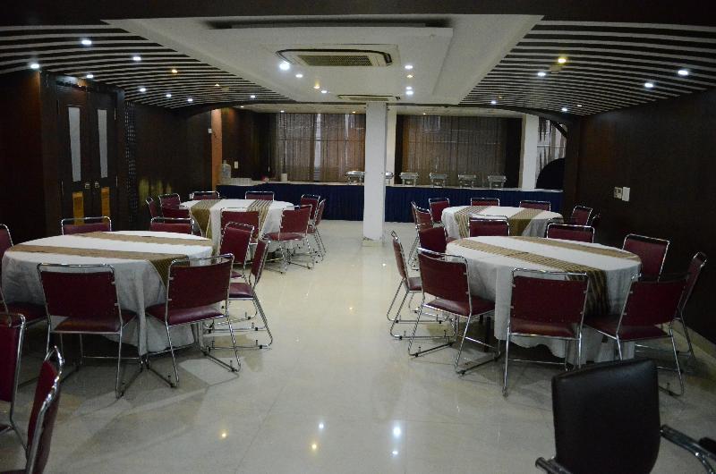 Airport Hotel Grand By Fantasia Nueva Delhi Exterior foto